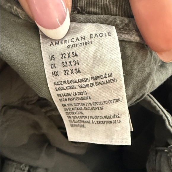 American Eagle Outfitters Men's Green Cargo Pants - Picture 6 of 6